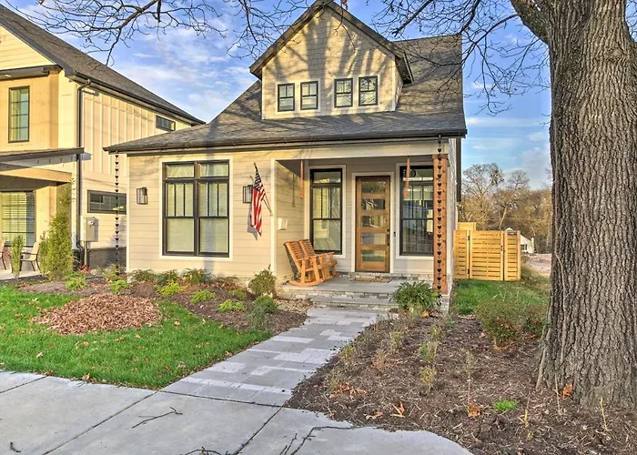 Airy Bentonville Studio Less Than 1 Mile To City Square!